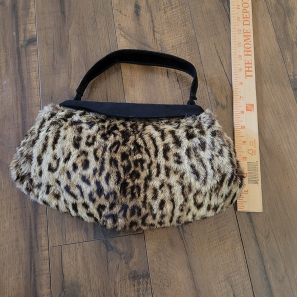 1940's Genuine Leopard and Suede Muff Handbag - Picture 6 of 6